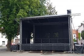 Emplacement Location Scène de concert, Grande scène, Grande scène de spectacle, Podium 9X7m.