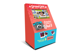 Emplacement Borne photo petit format- photobooth de comptoir avec écran tactile personnalisable - animations photos