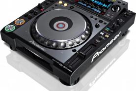 Emplacement Location de 2 Pioneer CDJ 2000 nexus + table DJM900, Discobar professionnel