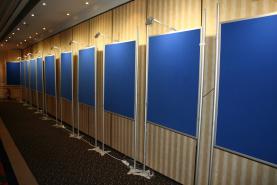 Emplacement Panneaux d'affichages - Podiums - Pupitres - Stands