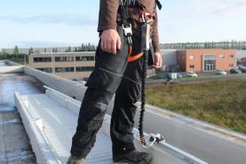 Emplacement Skywalk - Sécurité en hauteur - Protection des ouvriers - Point d'ancrage modulable et déplaçable