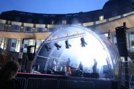 Locatie Stage en podium - Tunnel Roof 10m x 6 m - prijs montage en demontage bij de huur inbegrepen