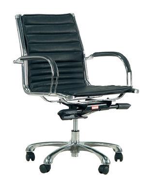 Location Mobilier de bureau - chaises de bureau avec roulettes - Moyenne et longue durée, min. 1 MOIS 