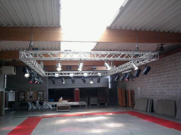 Location Eclairage pour expositions, salons et foires