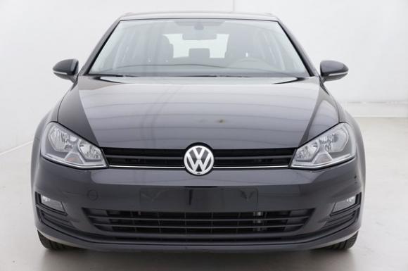 Location Leasing / renting (PLUS D'UN AN) de voitures ou véhicules - VOLKSWAGEN Golf 1.6 CR TDi 105 5d Trendline + GPS