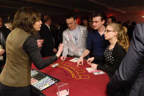 Location Casinotafel met croupier - Blackjack