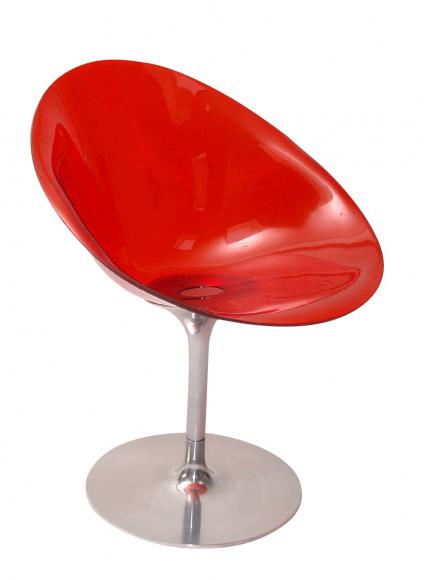 Location Stoel Ero S is een ontwerp van Philippe Starck en is uitgevoerd in transparant rood kunststof met een chromen onderstel. De stoel is ook leverbaar in transparant