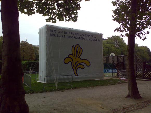 Location Opblaasbare eurowall