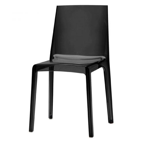 Location De stoel Eveline is stapelbaar, licht, elegant en comfortabel. Ook beschikbaar in de kleurtransparant zwart