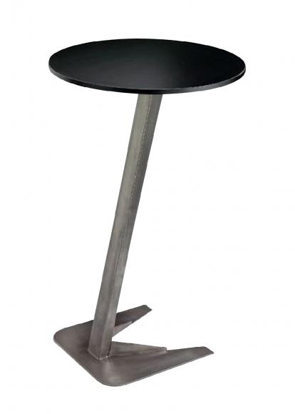 Location Tafel Formaggia heeft een mat grijs onderstel en een zwart tafelblad