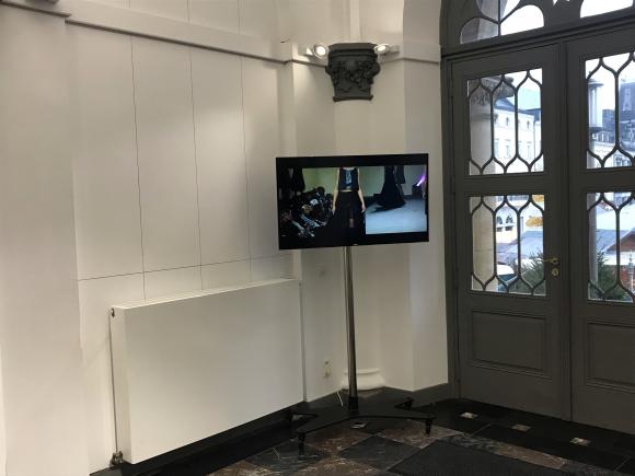 Location Système de gestion de FILES D'ATTENTE avec distributeur de tickets numérotés - borne ou imprimante et écran TV pour votre VILLE/COMMUNE