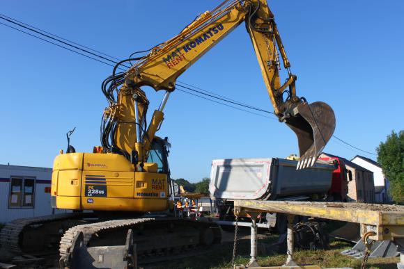 Location Hydraulische graafmachine op rupsen - Graafmachine - Rupskraan