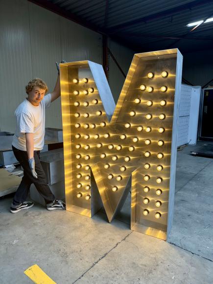 Location Lettres lumineuses: 1.80m