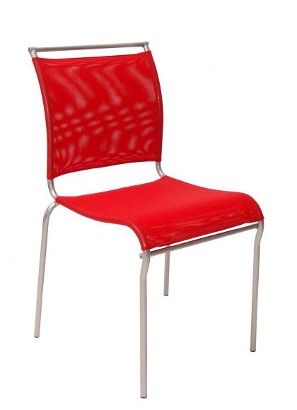 Location Stoel Netair heeft een zitting en rugleuning van geweven kunststof in de kleur rood en heeft een chromen onderstel