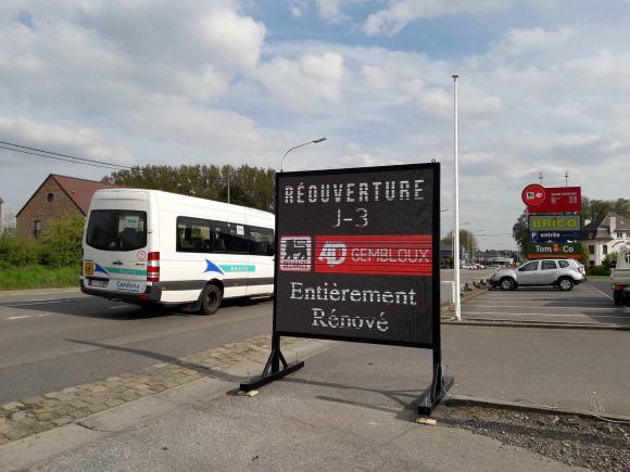 Location Totem vidéo extérieur en led fixe ou mobile - Ecrans Géants Proxiled 
