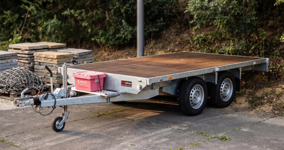 Location Location remorque plateau EDUARD 330x180 2000 kg — Proxiled