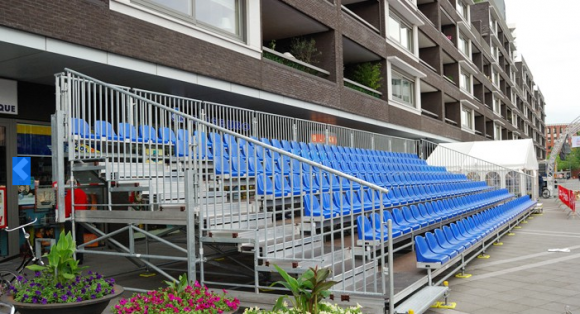 Location Tribunes - Gradins intérieur - Sièges pour conférences, spectacles, compétitions sportives...