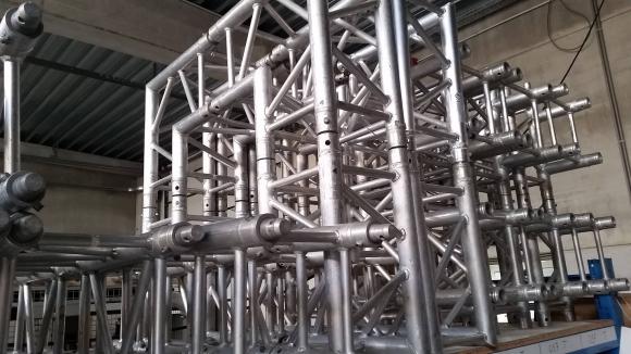 Location Structure carrée compatible GlobalTruss, EuroTruss